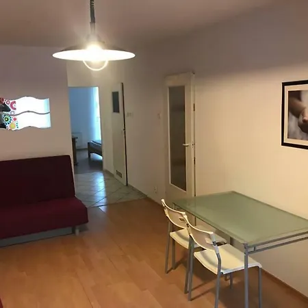 Apartament- Biskupia Street דירה